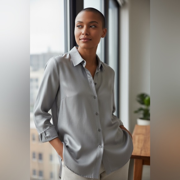 Chico's Tops - Chico’s Tunic/Blouse, 2, Dove Grey, 3/4 Lgth Sleeves, Collared 100% silk NWOT